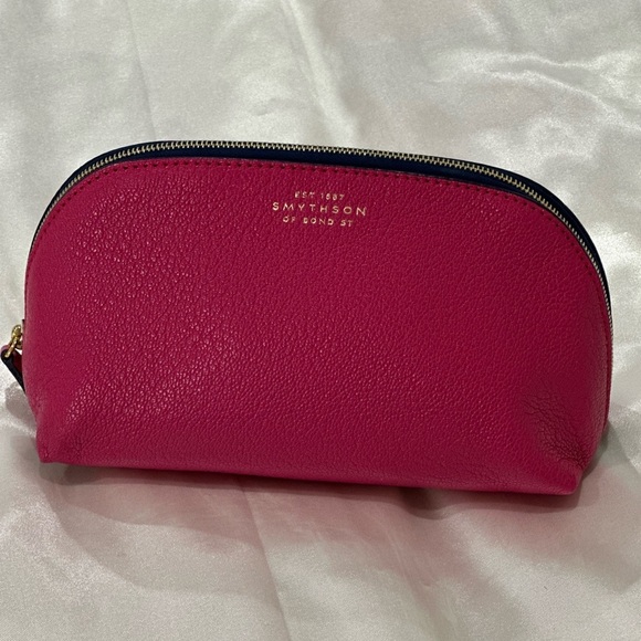Smythson Of Bond St Cosmetic Case In Panama Leather Fuschia Pink & Gold Zip - Picture 6 of 14